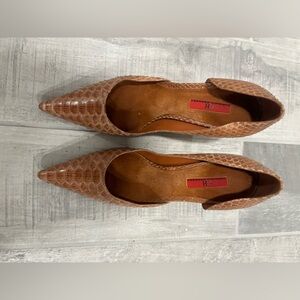 Carolina Herrera pumps